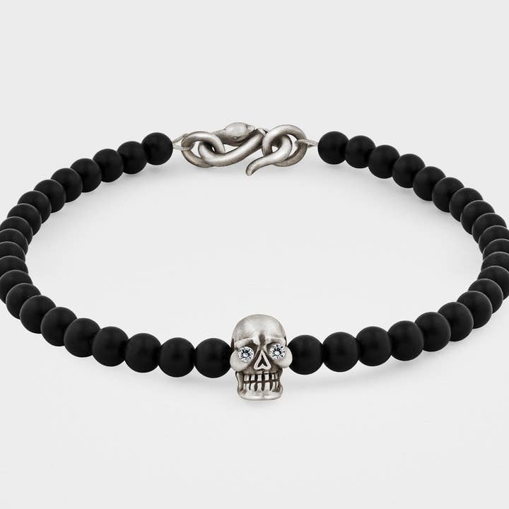 Bracelet tête de mort en argent sterling avec yeux en diamant, onyx noir et fermoir serpent pour la vente par Snake Bones