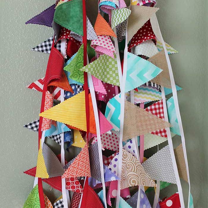 edeenut - Wholesale Bunting/Garland - Bunting. Burlap White up-cycled. Party banner. Holiday decor
