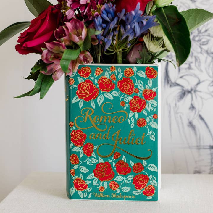 Steel Mill and Co. - Wholesale Vase - Large Book Vase, Romeo and Juliet2