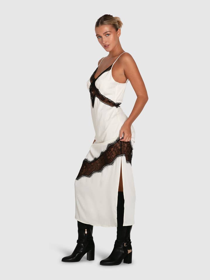 belle & bloom - Wholesale Dress - Women's - Heavenly Bodies Lace Slip Dress - White/Black4