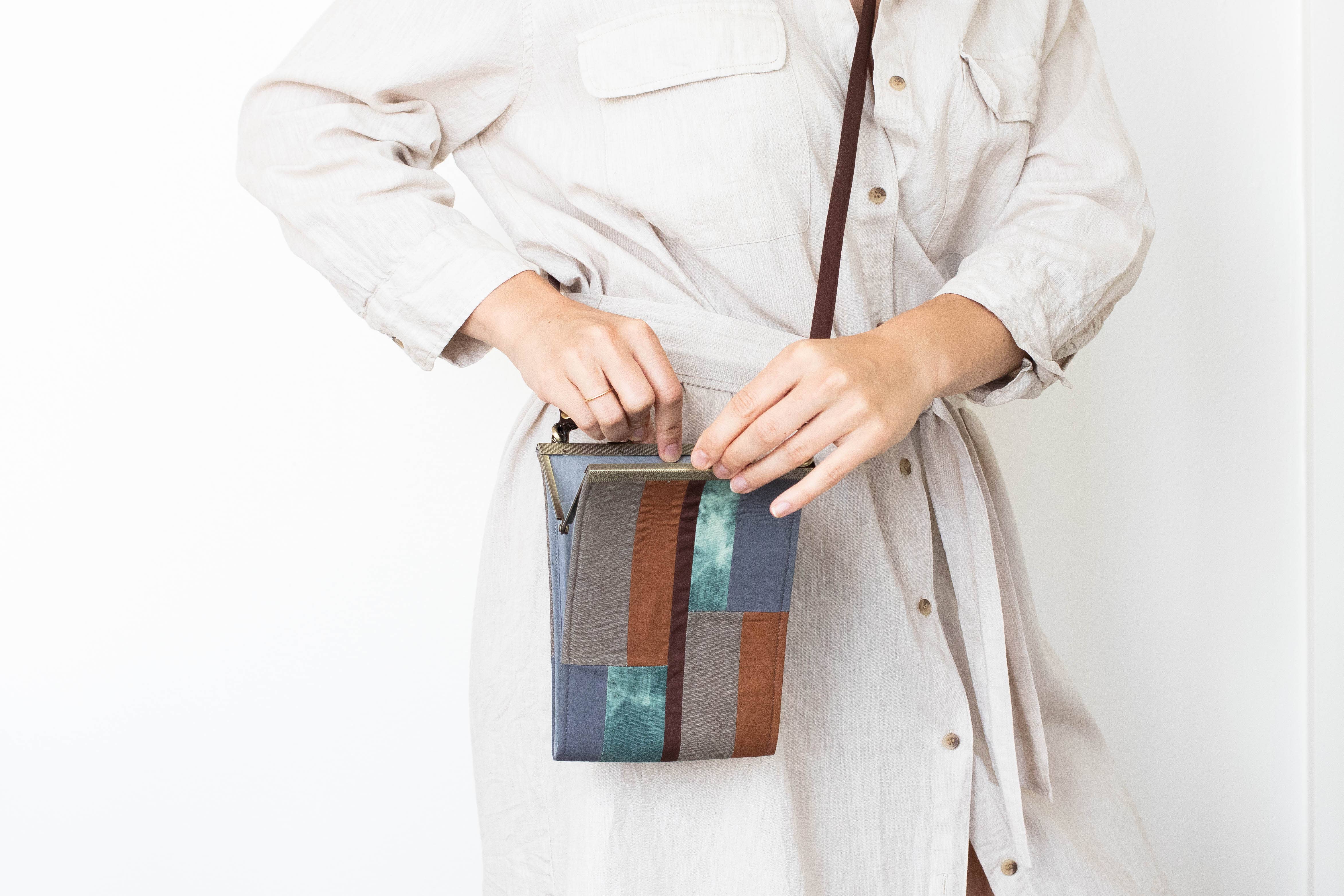 Cathayana - Wholesale Crossbody Bag - Women's - The Patchwork Shoulder Bag, Brown1