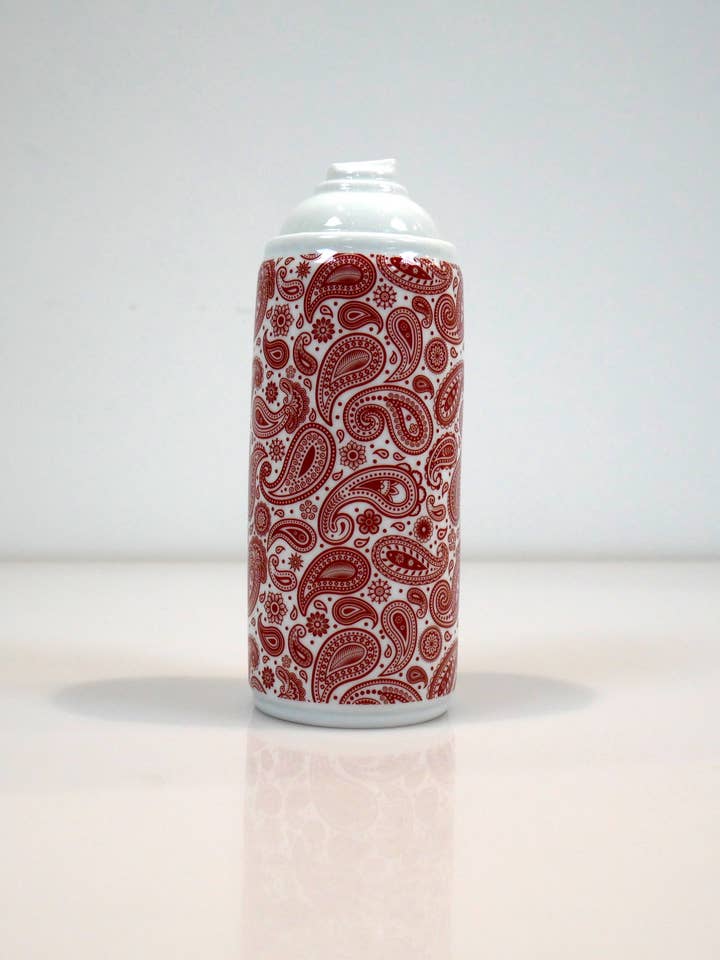Spray Paint vermelho cashmere em porcelana por NoOn por atacado de K.Olin Tribu
