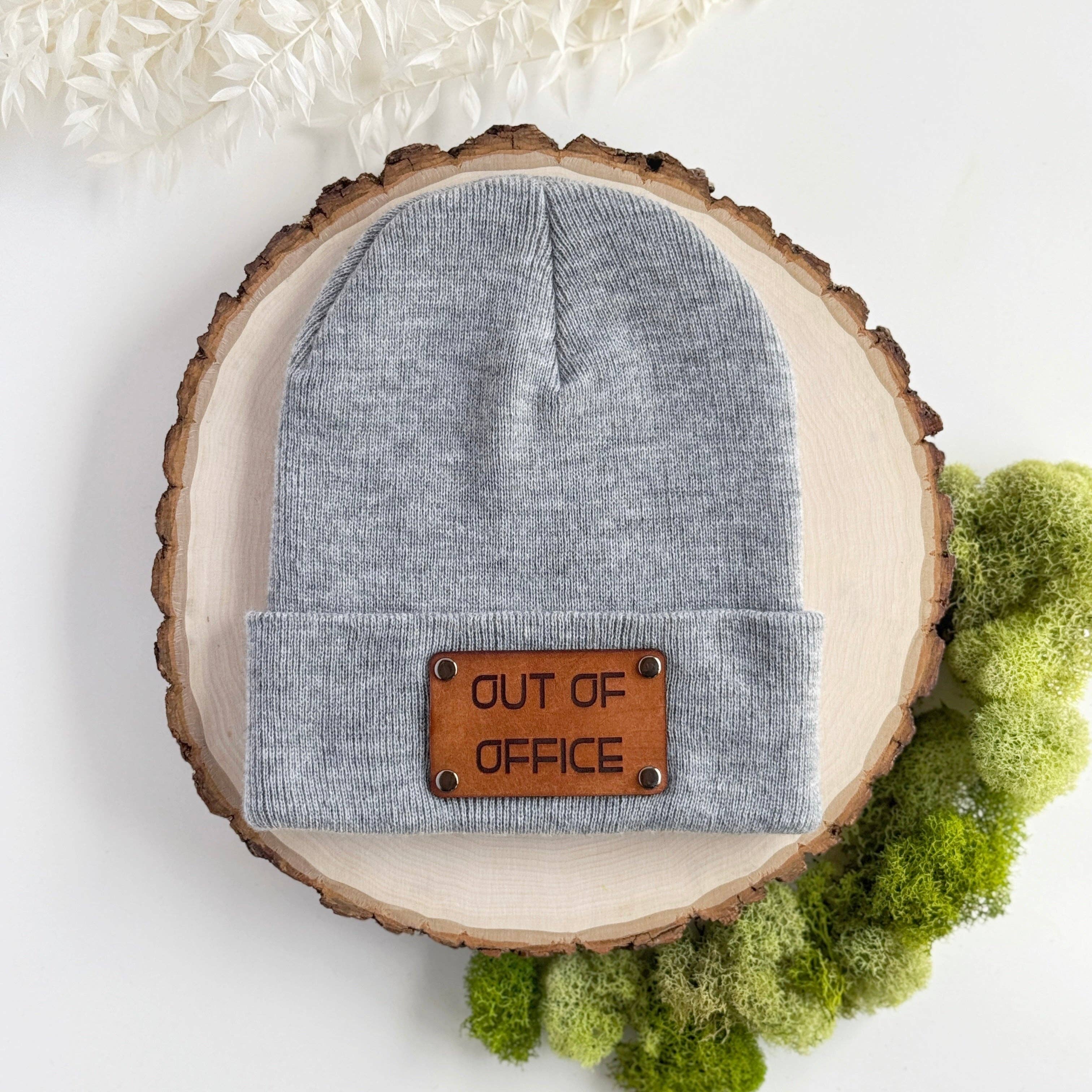 The Lonely Pine - Wholesale Beanie - Unisex - Out of Office beanie with snap on/off leather patch2