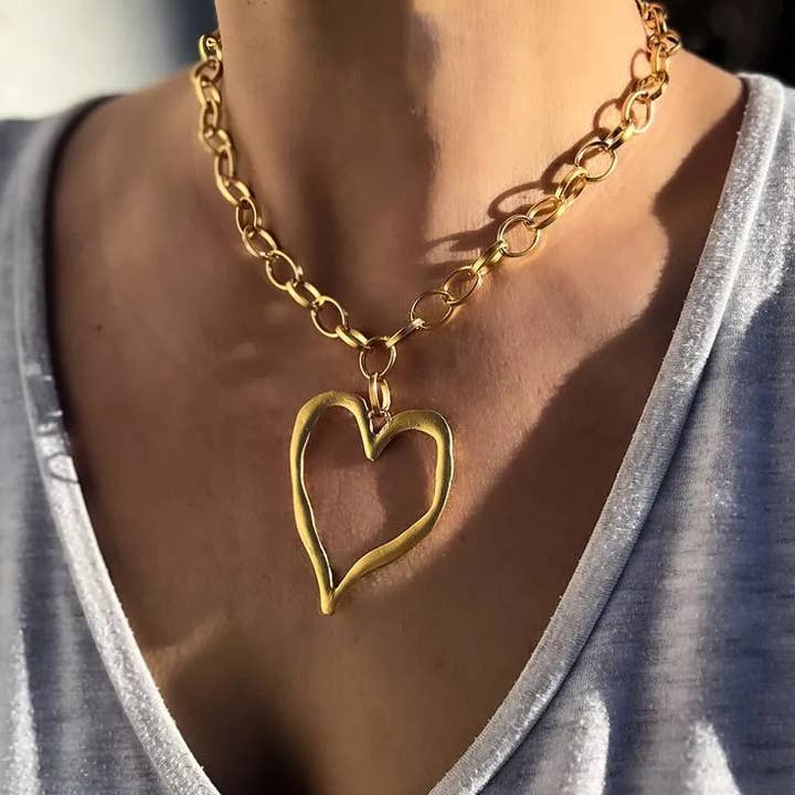 Linked Heart Pendant Necklace for wholesale by Lyonlee