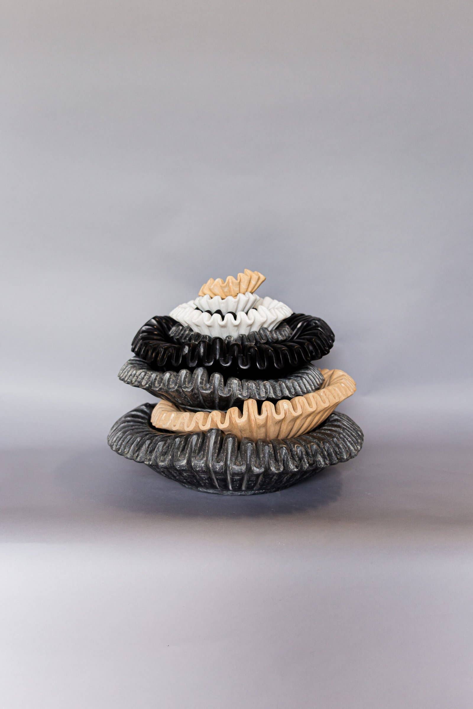 Curated Studio - Wholesale Decorative Plate/Dish/Bowl - Marble Ruffled Bowls4