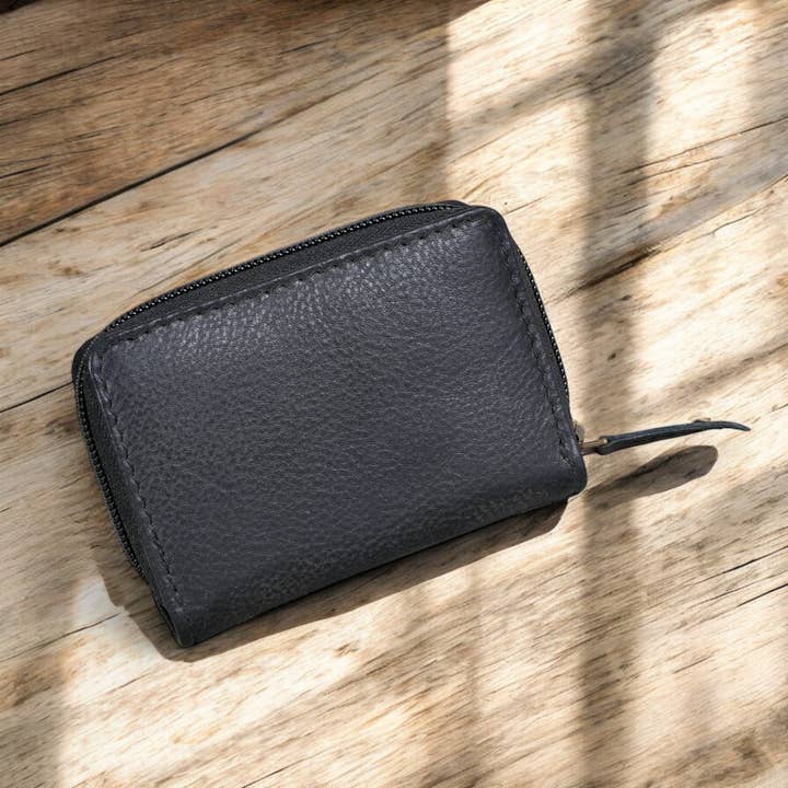 Ranch Junkie - Wholesale Wallet - Women's - Cowhide Credit Card Wallet Cowhide Wallet Small Leather Highlands Wallet4