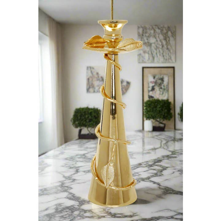 CLASSIC TOUCH DECOR INC. - Venta al por mayor Candelabros - Portavelas cónico dorado con diseño de hoja en espiral2