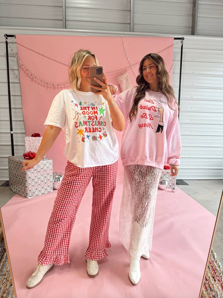 Jules Co – wholesale T-shirts med screentryck – Dam – I stämning för julstämning T-shirt1