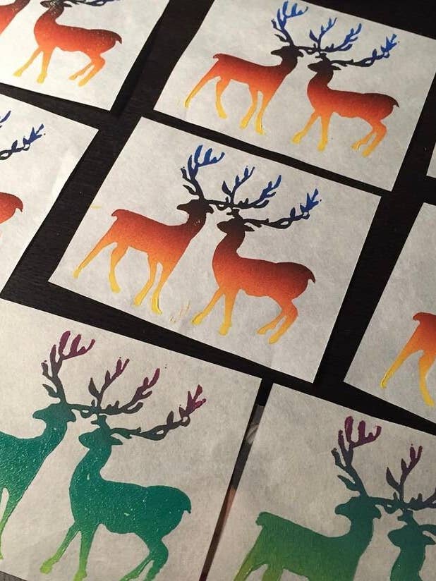 Weihnachtskarten | Feiertagshirsch | Weihnachtskarten für den Großhandel von Sue Gross Design Studio