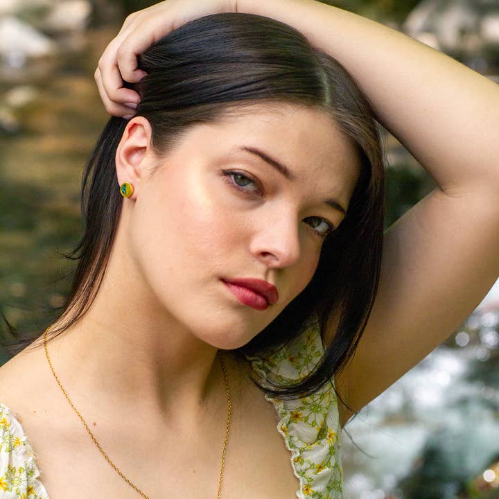 Cameoko - Wholesale Stud/Post Earrings - Half Moon Crushed Stone Inlay Vintage Design Gold Post