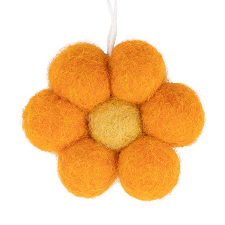 A05254 : Mini marguerite en feutre, orange, centre jaune, 2 pouces pour la vente par Silver Tree Home & Holiday
