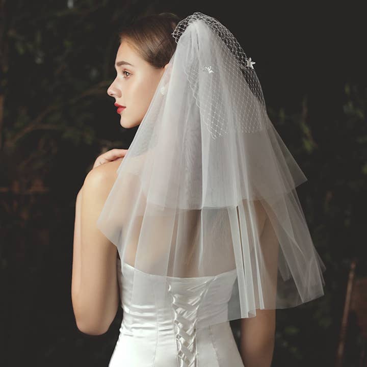 LanLivia - Wholesale Veil - Women's - Elegant three-tire bride veil with face cover net-White