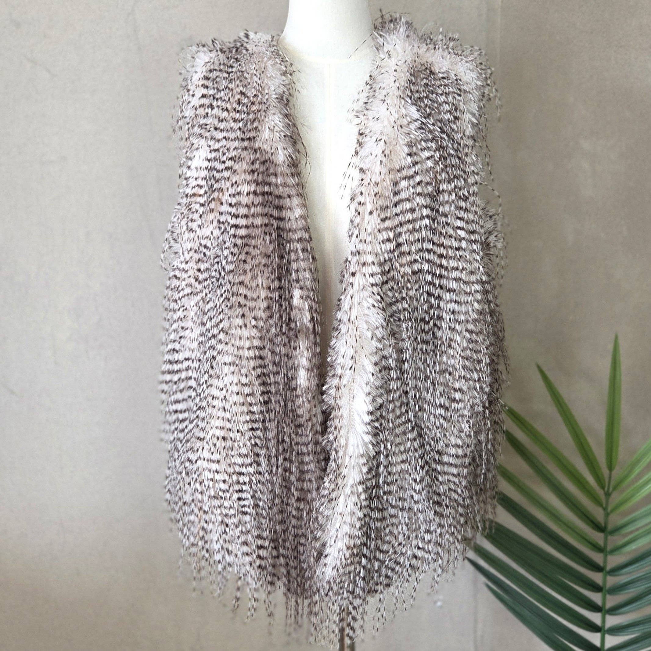 Tempest Designs - Wholesale Outerwear Vest - Women's - Luxury faux fur special shaded effect gilet (M-L)1