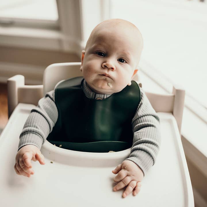 Three Little Tots – wholesale Bib – Baby – Black Silicone Bib with Crumb Catcher7