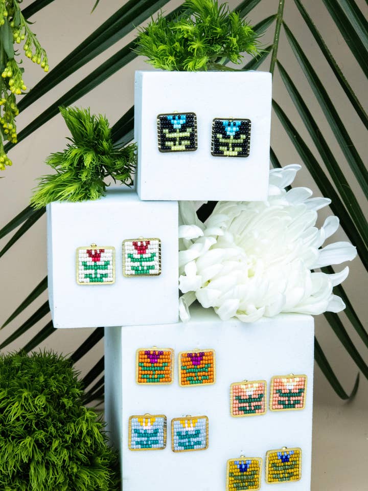 Tulip Tapestry Posts for wholesale by Mountain Maiden Co.