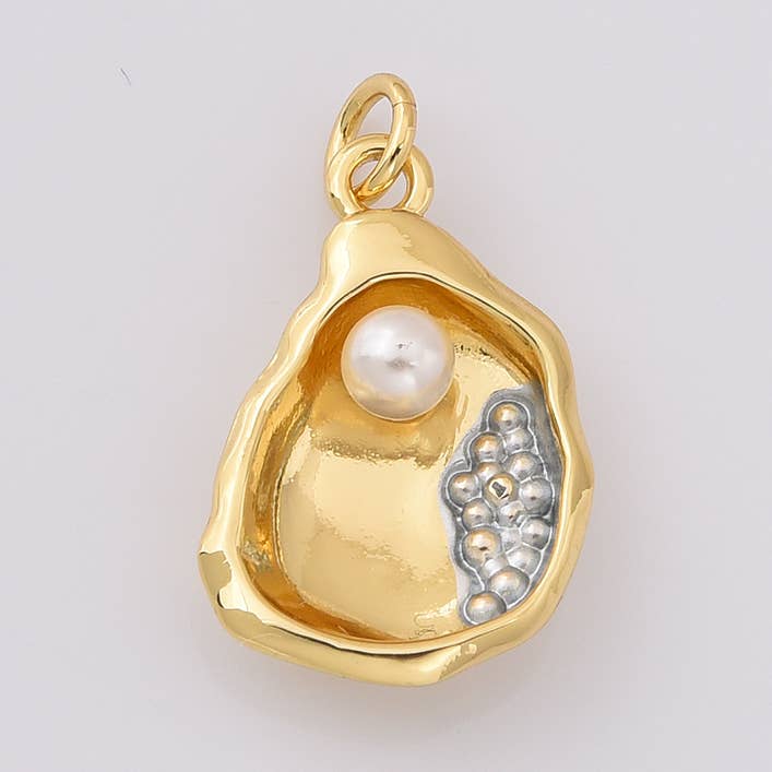 Goldene Austernschalen-Anhänger mit Perle, Strand-DIY, CP2227 für den Großhandel von Beads Creation