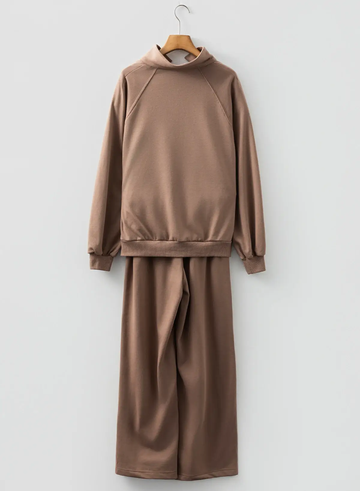 FULL TIME PURCHASE - Vente Ensemble de vêtements d'intérieur – femme - Ensemble de pull à col polo en V et pantalon de survêtement à cordon de serrage4