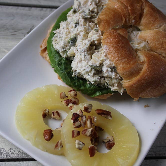 Savvy Gourmand - Wholesale Dip - Pineapple Pecan Chicken Salad Mix1