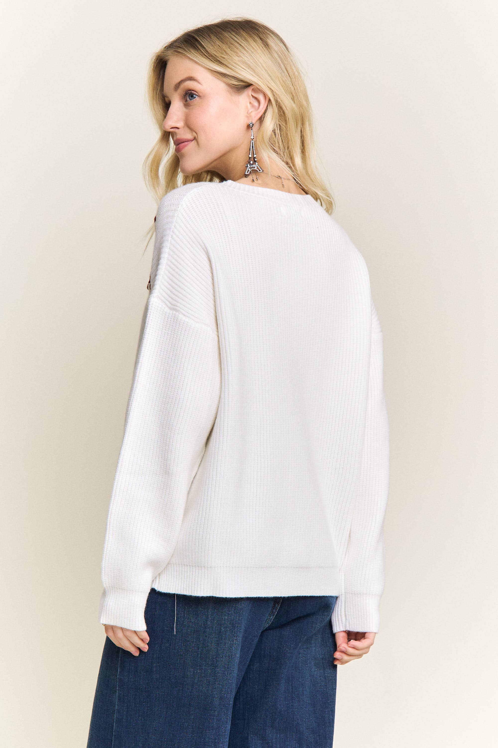 Off White CESW4222-STICKAD TRÖJA KÄPPHJÄRTMÖNSTER för wholesale på Faire10