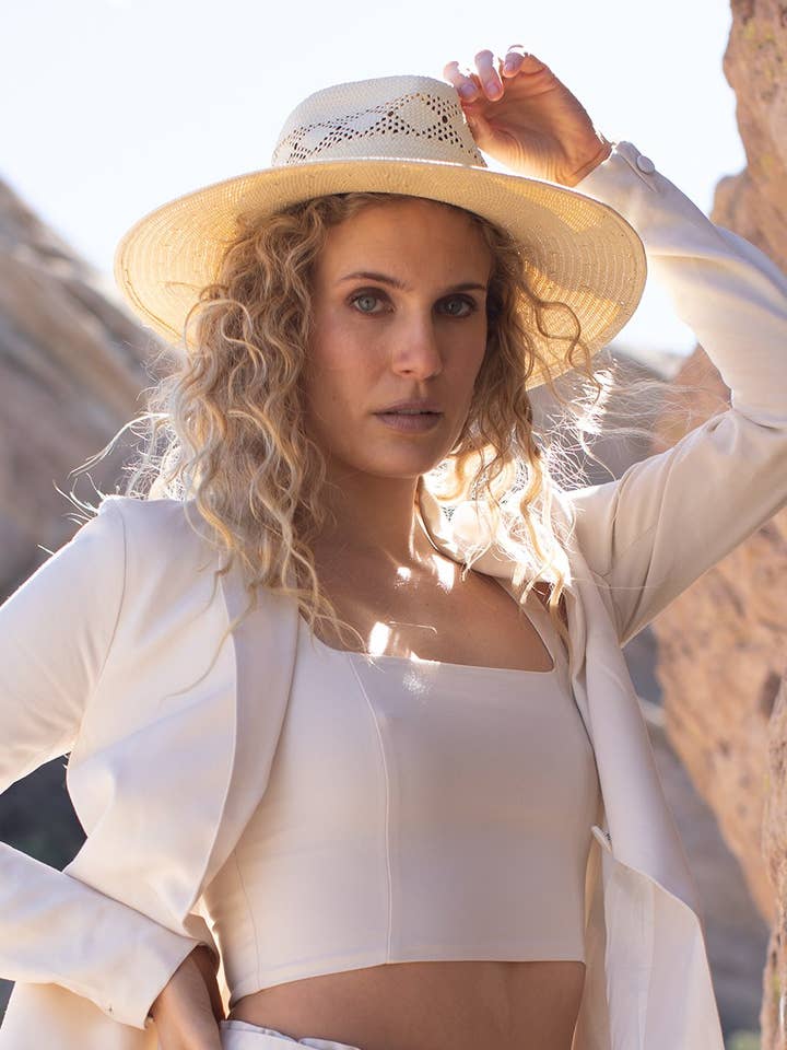 Bianca Crop Top - Kokosmilch für den Großhandel von Paneros Clothing