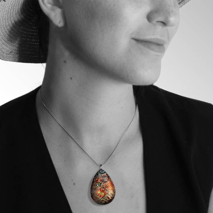 Aboriginal Large Drop Pendant Kerry Crocodile Story - SD299W for wholesale by Mo Resin