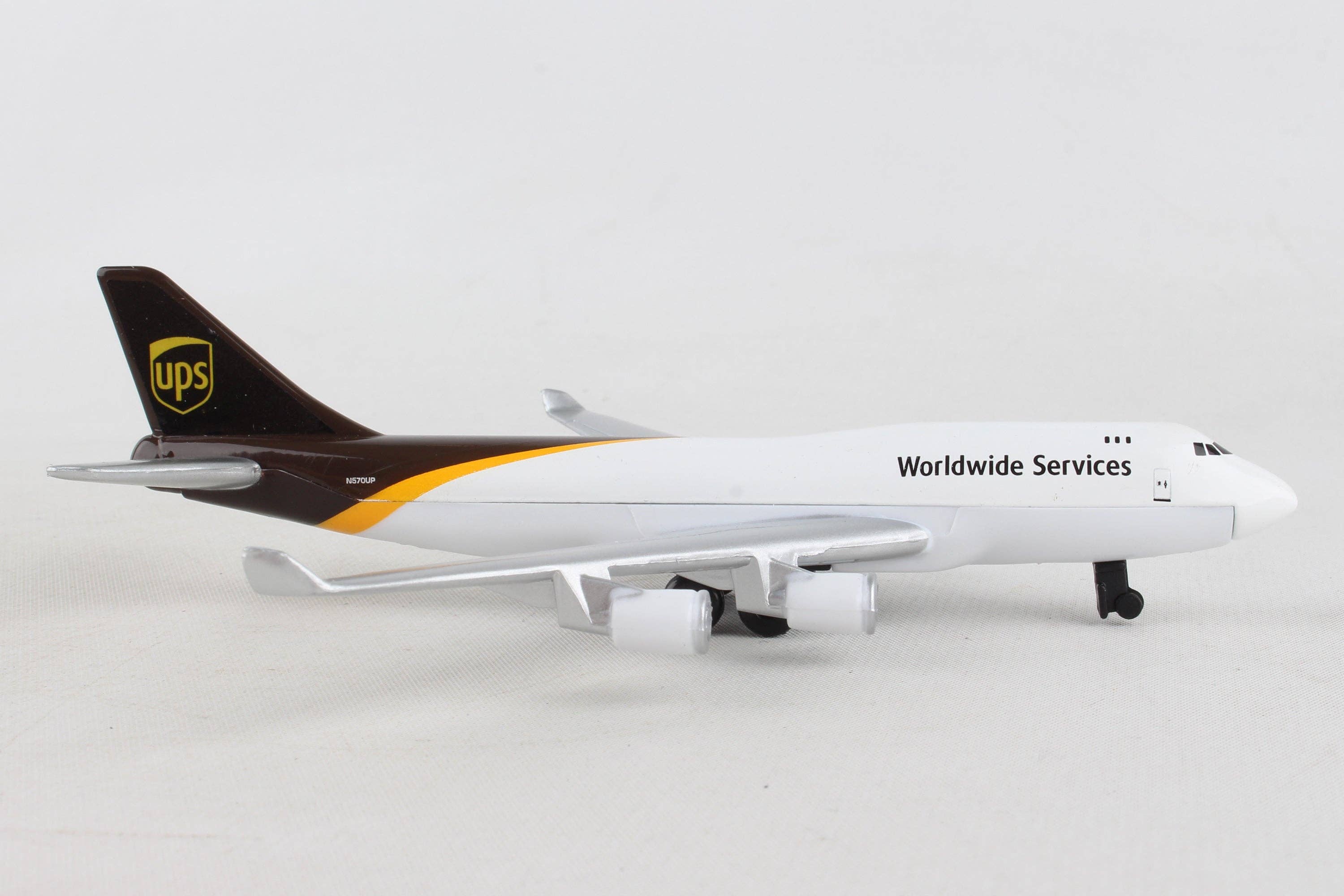 Daron Worldwide Trading - Wholesale Toy Plane - Kids - RT4344 UPS Single Plane by Daron Toys3