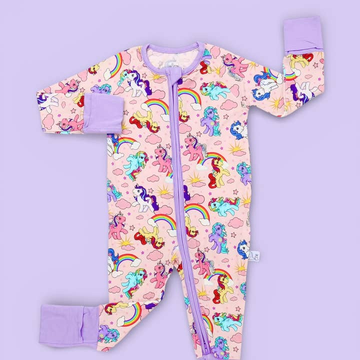 Combinaison zippée convertible en bambou Pony pour la vente par CEDDY & RIA