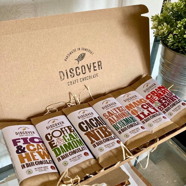 Discover chocolate – wholesale Chocolate bar – 6 Pack Selection gift/ box - Flavours optional2