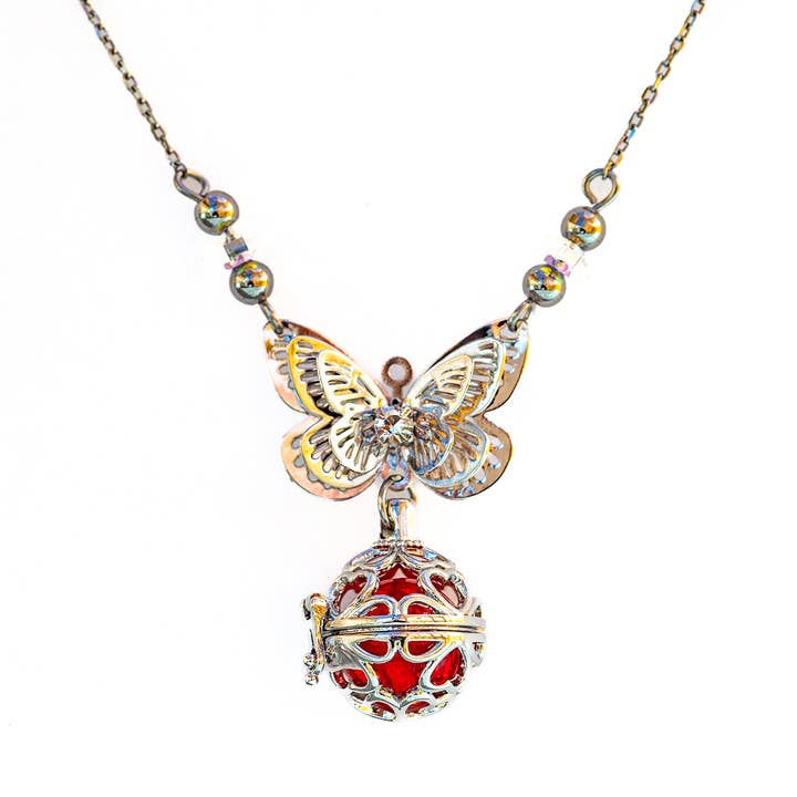 Amrita Court Essential Oils and Aromatic Homeware - Wholesale Pendant/Charm Necklace - Gift Box - Aroma Necklace Butterfly + Purify Essential Oil