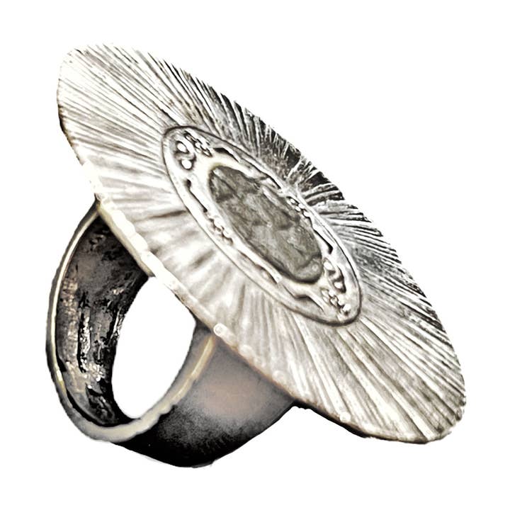 Discoring mit Leder in Schwarz für den Großhandel von Gloria Mago