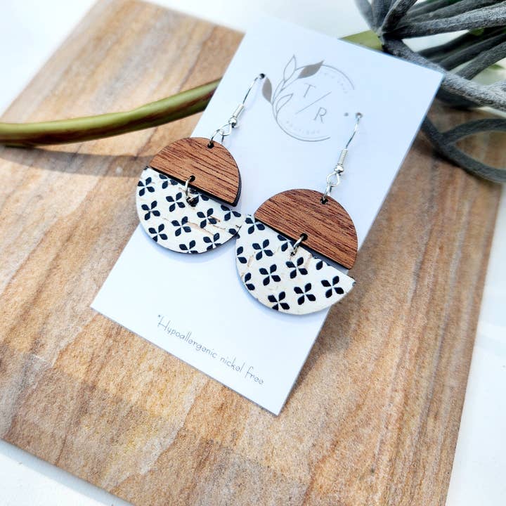 Twig & Rue boutique - Wholesale Dangle Earrings - Ellis| Genuine leather and wood dangles