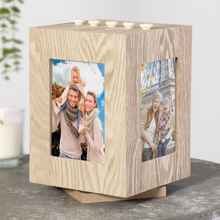 Natural wood rotating cube-shaped photo frame for wholesale by Fustik