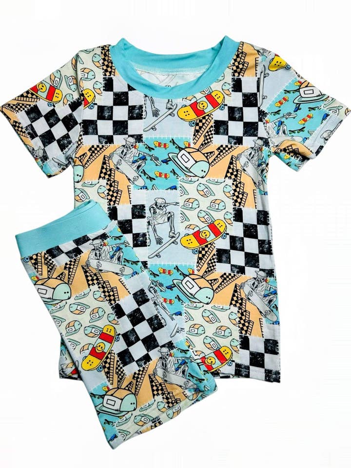 Skater Boy Bamboe Tweedelig Korte Mouw & Korte Broek Set voor wholesale door Brinley Jo’s Bamboo