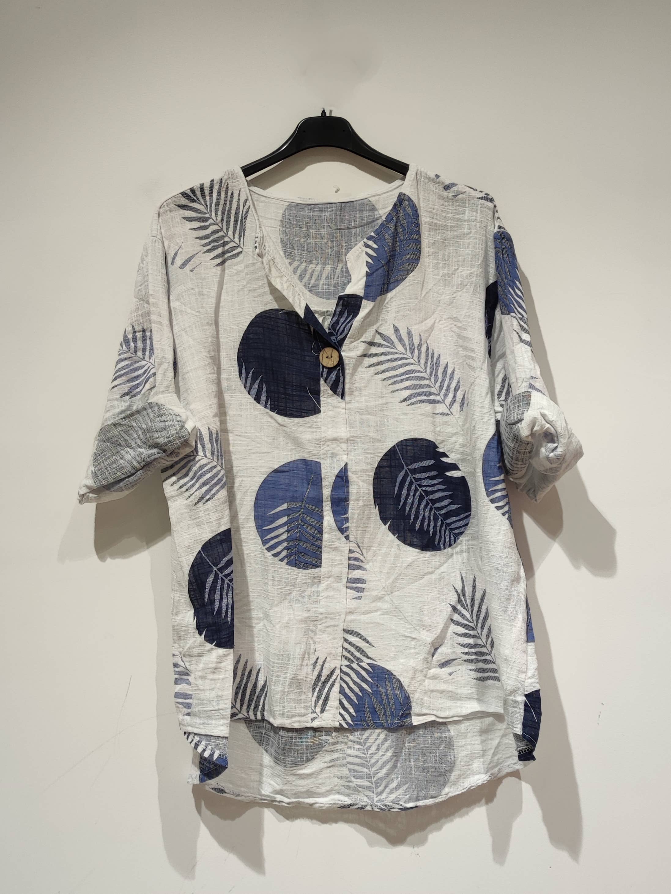 Pomelo paris - Wholesale Blouse - Women's - LISA Short Buttoned Blouse Jungle - PE253