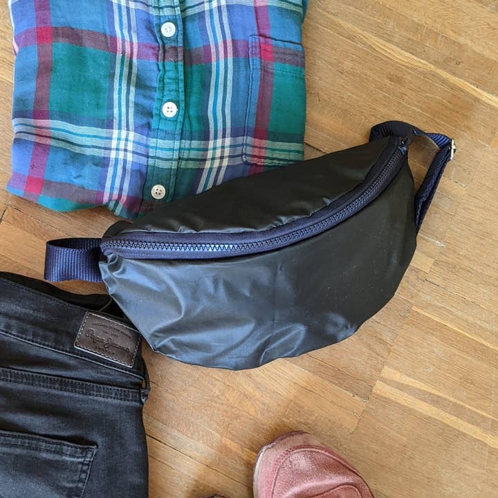 Black Waterproof bumbag for wholesale by HAM Fabric Bags