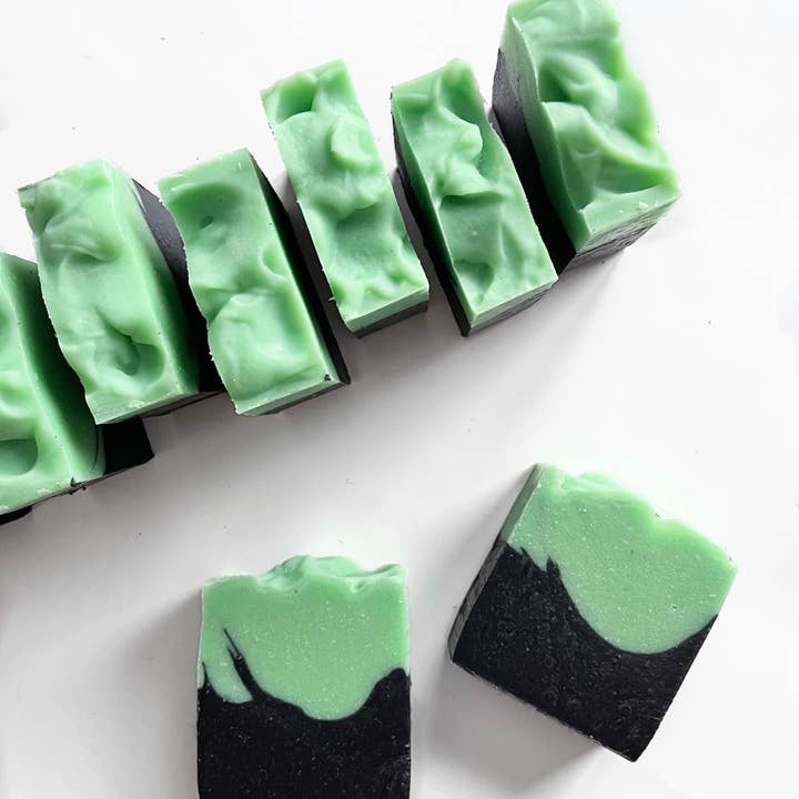 Suede Soap – wholesale Bar Soap – Tea Tree & Charcoal