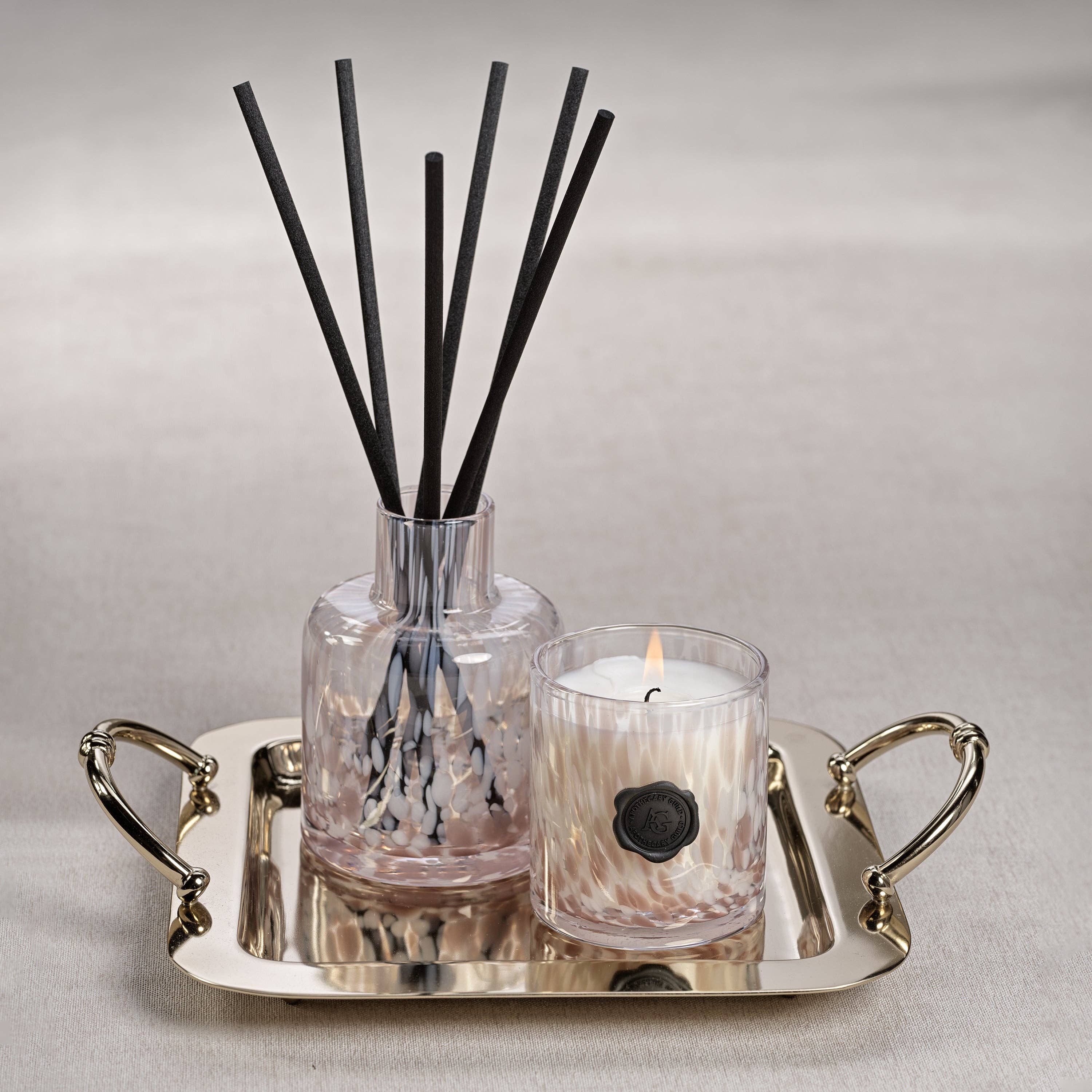 Zodax – Vela em jarro/copo por atacado – Vela Mini Frasco de Vidro Opal Boticary Guild em Caixa de Presente7