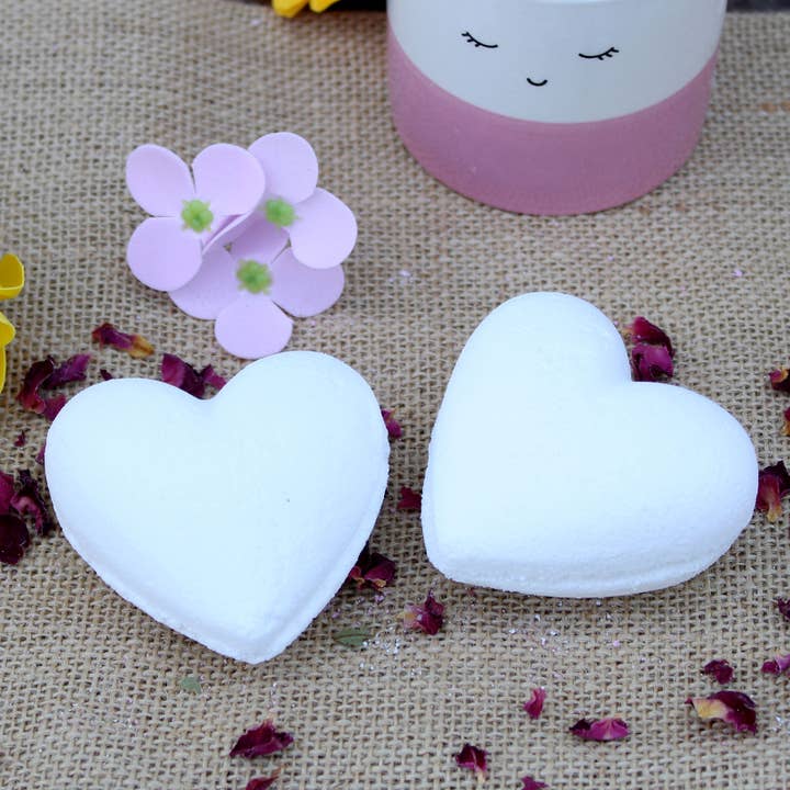 Ancient Wisdom – wholesale Bath bomb/fizz – Love Heart Bath Bomb 70g - Coconut