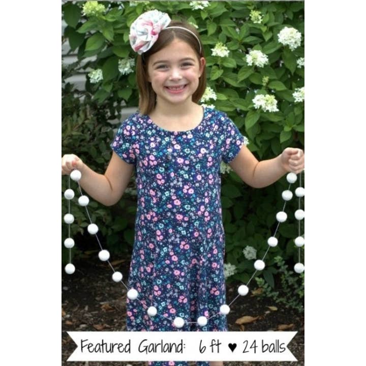 Matthew + Mae - Wholesale Bunting/Garland - Bat Halloween Garland- Black & White3