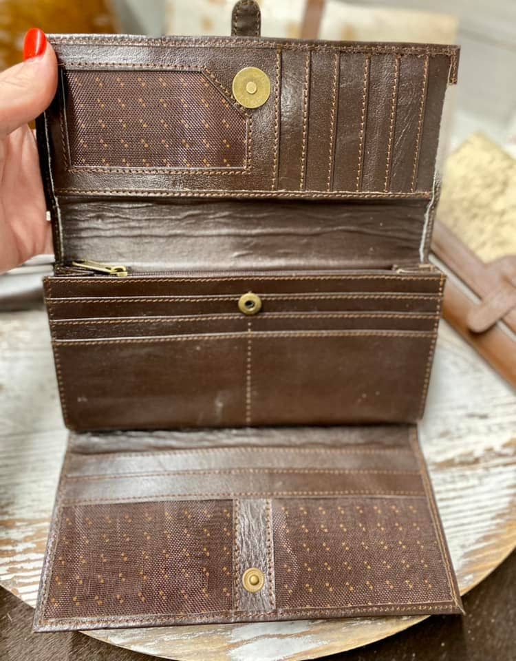 Crazy Heifers Wholesale - Wholesale Wallet - Women's - Dakota Wallet1