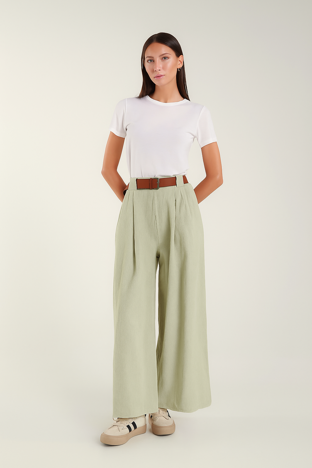 TAMBA - Wholesale Pants - Women's - Culotte pants made of baby corduroy6