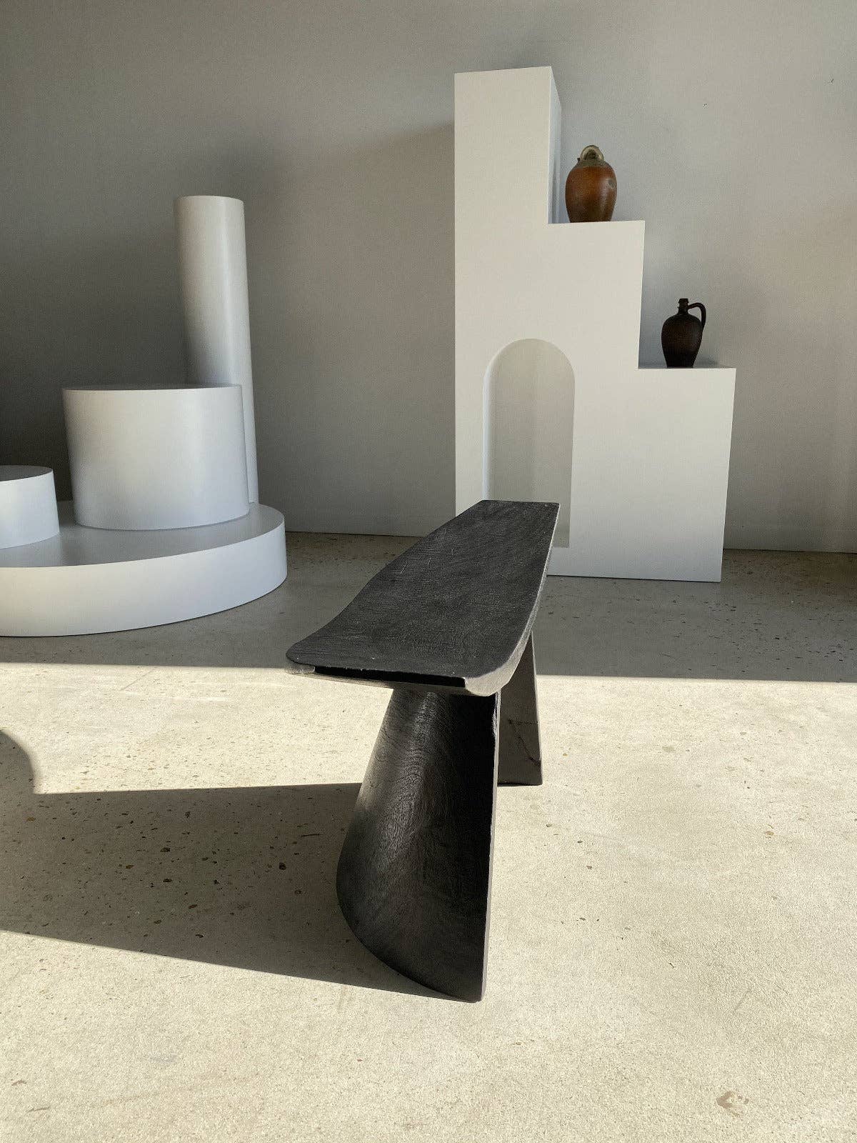 Office Objets – wholesale Stol – Minimalistisk fåtölj i svart trä4