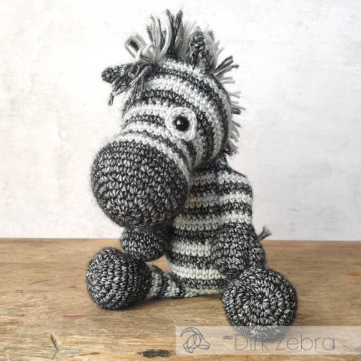 Hardicraft - Wholesale Knitting/Crochet Supplies - DIY Crochet Kit - Dirk Zebra
