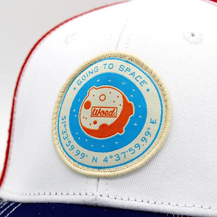 Woed - Wholesale Flat Brim Cap - Unisex - Trucker cap | Comet2