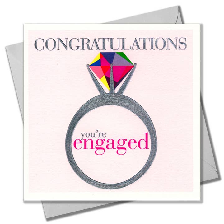 Carte de mariage, bague, Congratulations you're fiancés, texte en relief et déjoué pour la vente par Claire Giles Ltd