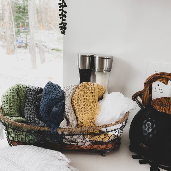 My Kitchen Linens - Wholesale Tea Towel - Set of 2 Waffle Kitchen Towels with Fringes
