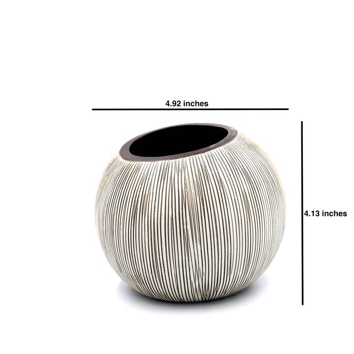 Art Floral Trading LLC – wholesale Vas – 274W1 PETTRA L-handgjord porslinsvas1