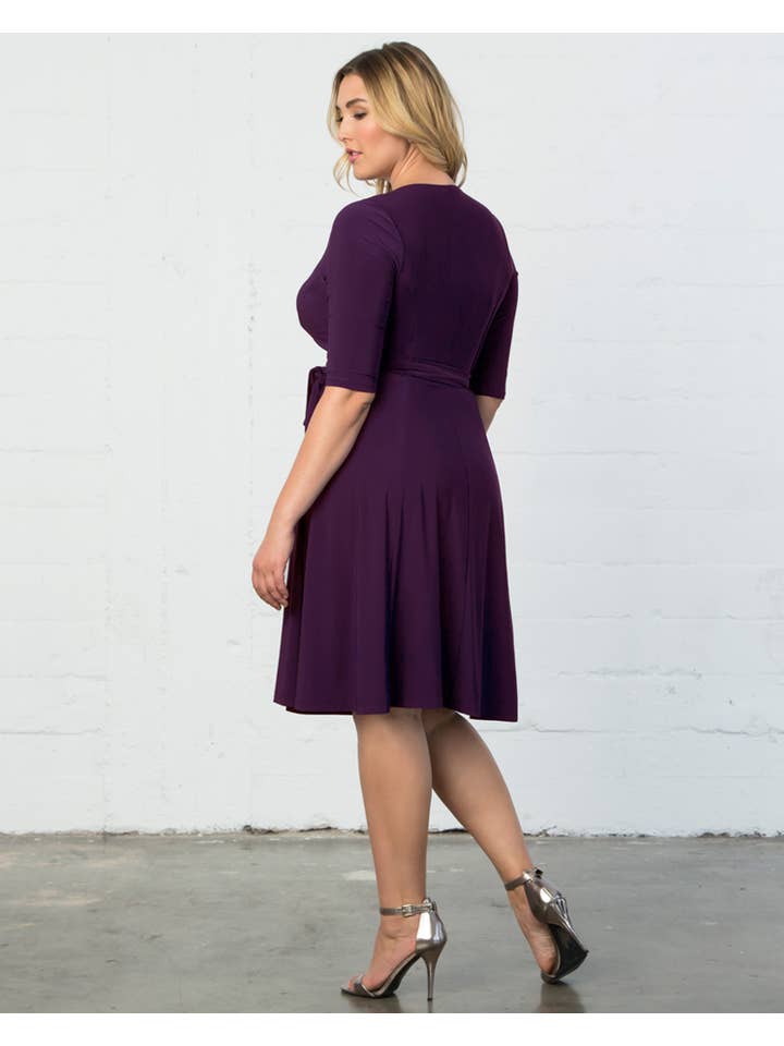 Kiyonna - Vendita all'ingrosso Vestito - Donna - Abito avvolgente Essential - Plus Size
