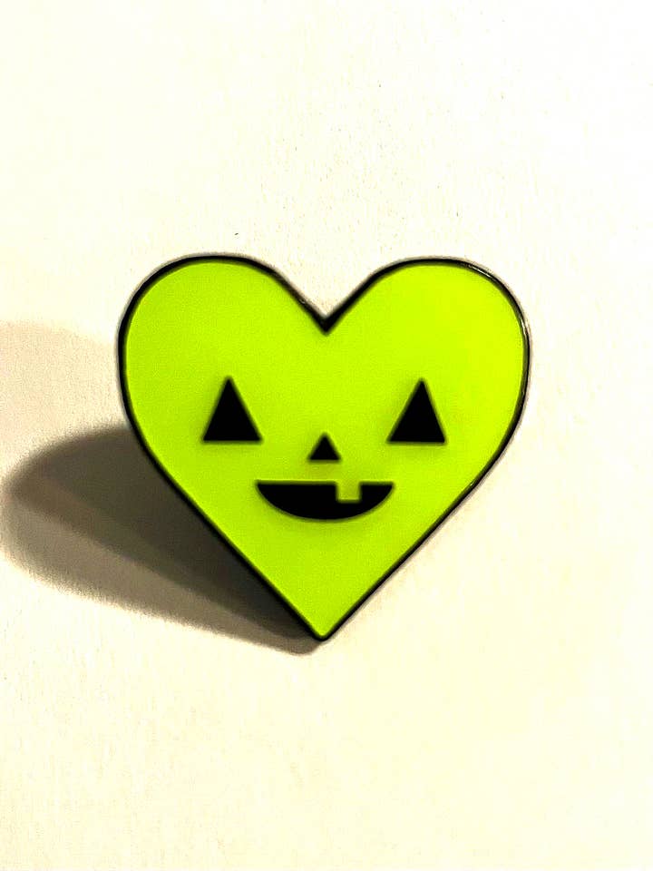 Enamel Pin: I HEART HALLOWEEN (glow-in-the-dark!) for wholesale by The Fantasmical World of Rhode Montijo