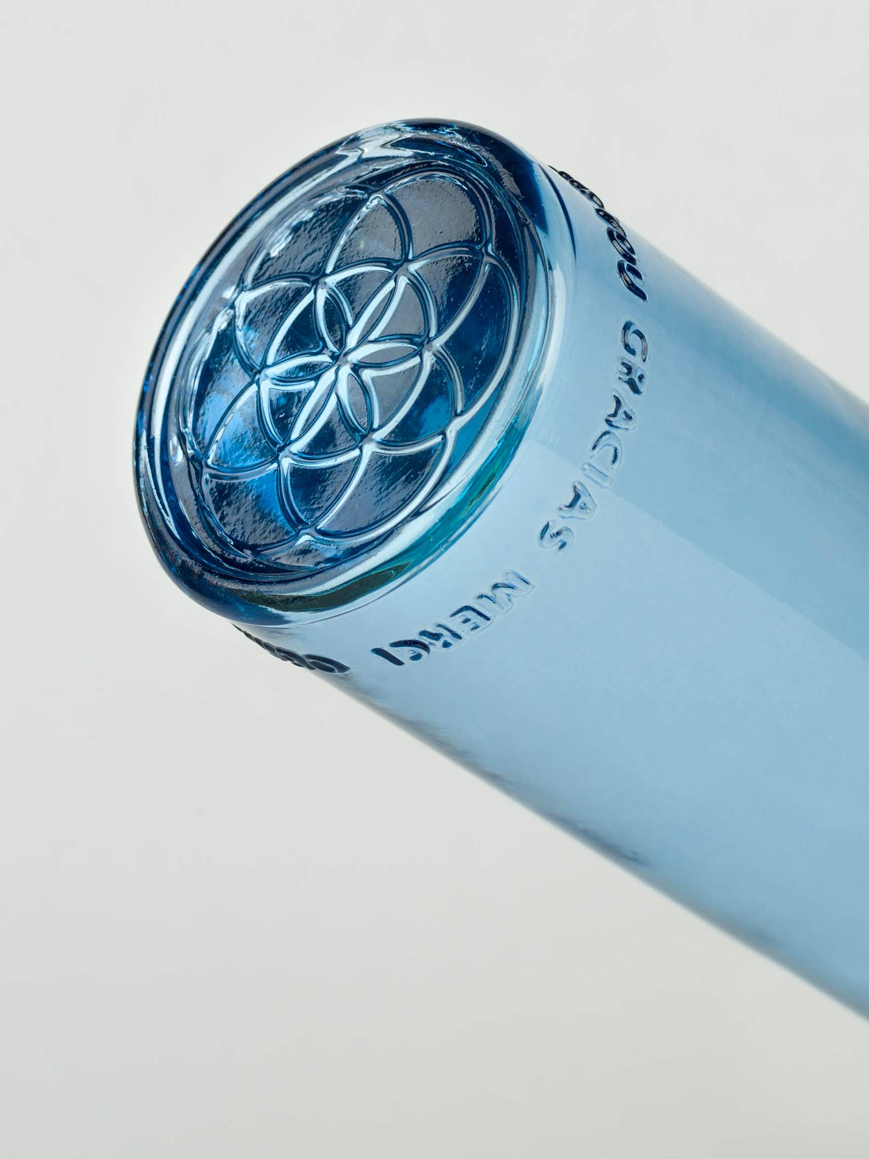 OmWater - Wholesale Water Bottle - OmWater Mini Bottle 0.50 l2